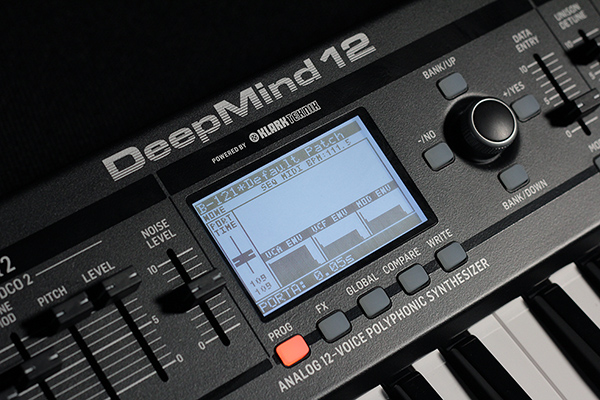 Behringer DeepMind 12