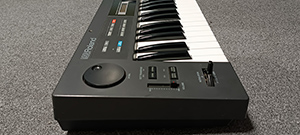 Roland Alpha Juno 1 2