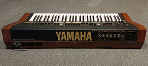 Yamaha SK20 2