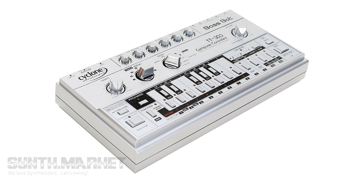 Cyclone analogic TT-303 Bass Bot - 送料無料 Cyclone Analogic TT