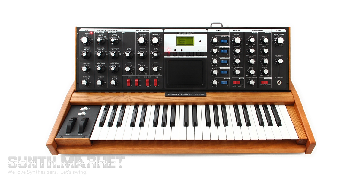 Minimoog Voyager