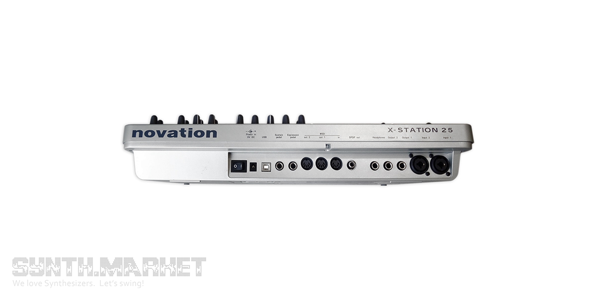 Novation X-Station 25 バーチャル アナログ シンセサイザー Novation X-Station 25 - 25-Key | Sweetwater
