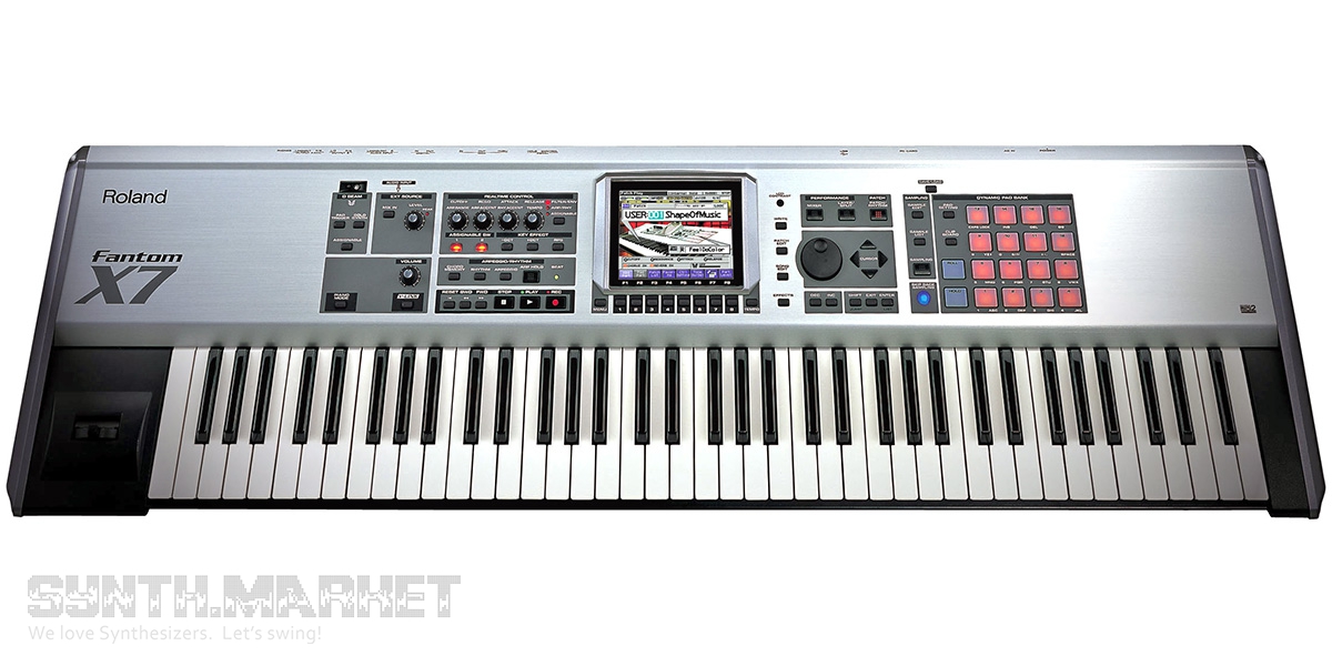 Roland Fantom-X7: Performance Synthesizer