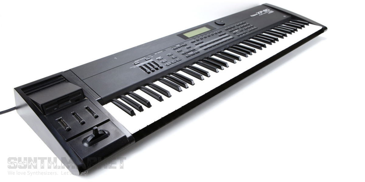 Roland XP-80: Performance Synthesizer